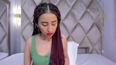 Violett  online show from October 18, 2025, 11:55 am