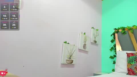 Snapshot of violett_salvatore chatting on March 9, 2026, 4:55 pm V I O L E T T E online show from March 9, 2026, 4:55 pm