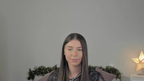 Snapshot of violetta_finch chatting on December 7, 2024, 8:22 am violetta_finch online show from December 7, 2024, 8:22 am