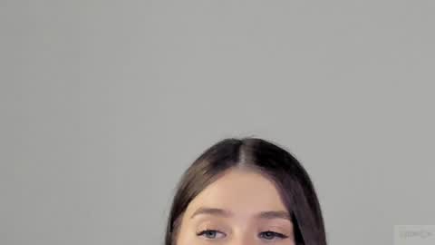 Snapshot of violetta_finch chatting on December 12, 2024, 2:33 pm violetta_finch online show from December 12, 2024, 2:33 pm
