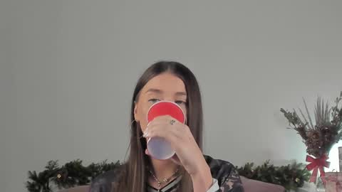 Snapshot of violetta_finch chatting on January 13, 2025, 8:15 am violetta_finch online show from January 13, 2025, 8:15 am