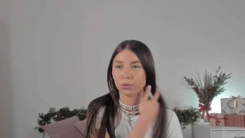 Snapshot of violetta_finch chatting on January 20, 2025, 11:24 am violetta_finch online show from January 20, 2025, 11:24 am