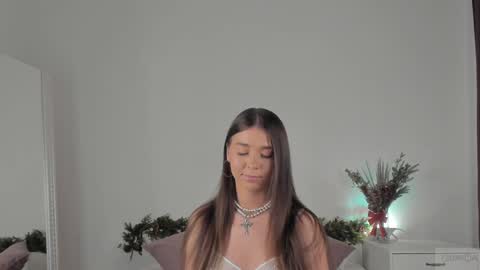 Snapshot of violetta_finch chatting on January 29, 2025, 11:20 am violetta_finch online show from January 29, 2025, 11:20 am