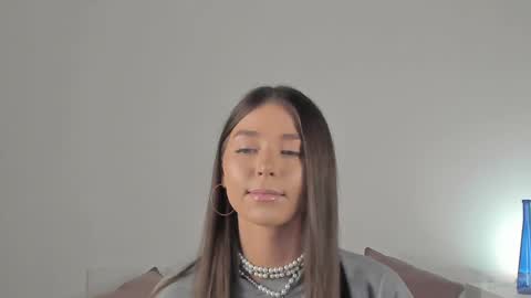 Snapshot of violetta_finch chatting on February 3, 2025, 8:24 am violetta_finch online show from February 3, 2025, 8:24 am