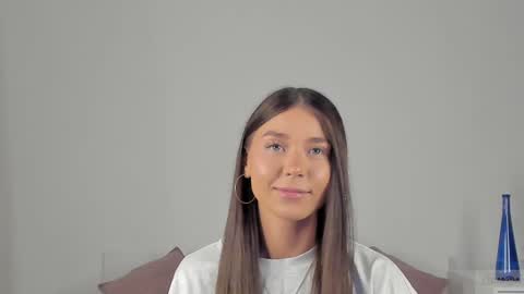 Snapshot of violetta_finch chatting on February 5, 2025, 8:21 am violetta_finch online show from February 5, 2025, 8:21 am