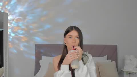 Snapshot of violetta_finch chatting on March 11, 2025, 1:12 pm violetta_finch online show from March 11, 2025, 1:12 pm