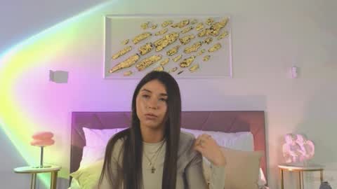 violetta_finch online show from September 17, 2025, 10:06 am