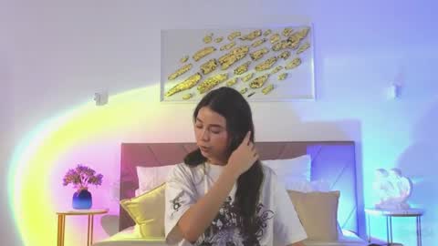 violetta_finch online show from May 5, 2026, 10:12 am