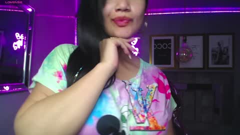 Snapshot of violetta_jhonson_v chatting on December 24, 2024, 8:00 am Violetta online show from December 24, 2024, 8:00 am