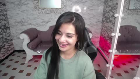 Snapshot of violetta_jhonson_v chatting on December 24, 2024, 2:01 pm Violetta online show from December 24, 2024, 2:01 pm