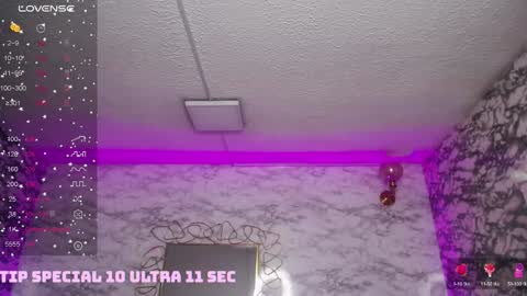 Snapshot of violetta_jhonson_v chatting on January 18, 2025, 1:29 pm Violetta online show from January 18, 2025, 1:29 pm