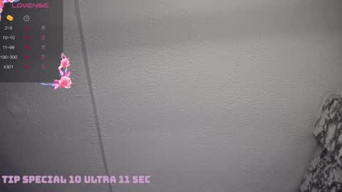 Snapshot of violetta_jhonson_v chatting on January 28, 2025, 3:15 am Violetta online show from January 28, 2025, 3:15 am