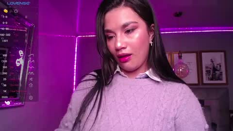 Snapshot of violetta_jhonson_v chatting on February 12, 2025, 4:22 pm Violetta online show from February 12, 2025, 4:22 pm
