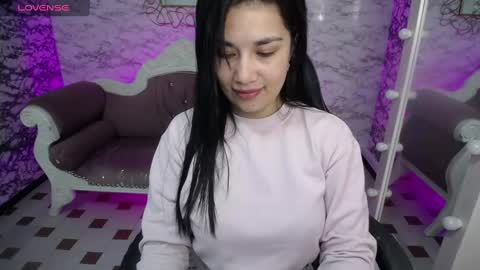 Snapshot of violetta_jhonson_v chatting on February 22, 2025, 3:45 am Violetta online show from February 22, 2025, 3:45 am