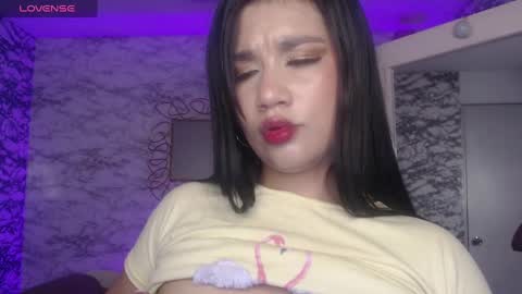 Snapshot of violetta_jhonson_v chatting on March 7, 2025, 6:57 am Violetta online show from March 7, 2025, 6:57 am