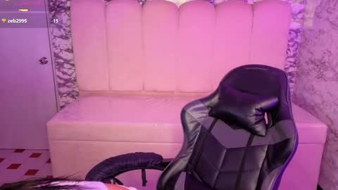 Snapshot of violetta_jhonson_v chatting on April 3, 2026, 1:09 pm Violetta online show from April 3, 2026, 1:09 pm
