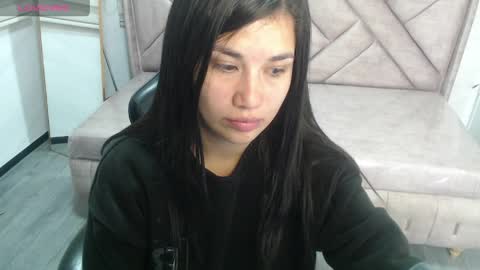 Snapshot of violetta_jhonson_v chatting on April 8, 2026, 3:39 am Violetta online show from April 8, 2026, 3:39 am