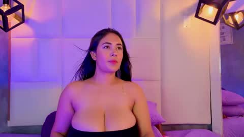 Snapshot of violetta_rose_ chatting on July 12, 2026, 1:29 am violetta online show from July 12, 2026, 1:29 am