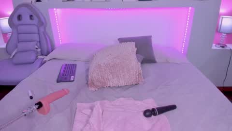 ViolettaBaker online show from December 17, 2024, 1:29 am