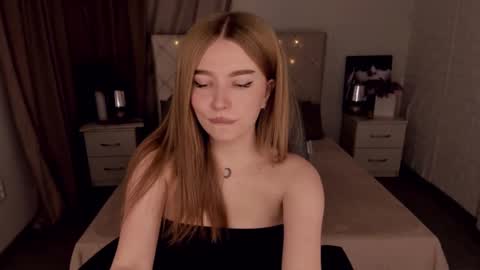 ViolettaOtis online show from December 6, 2024, 3:44 pm