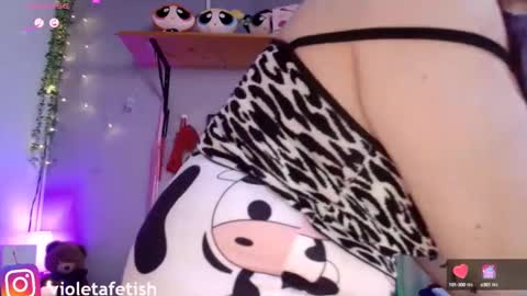 Snapshot of violettasexycam chatting on September 25, 2025, 11:41 pm violetafetish online show from September 25, 2025, 11:41 pm