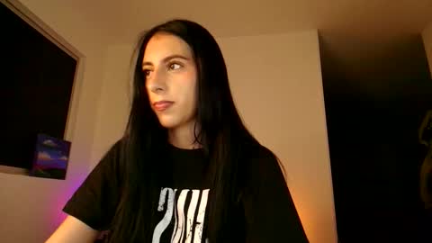 Violetta....Follow me in Twitter... online show from January 17, 2026, 11:41 pm