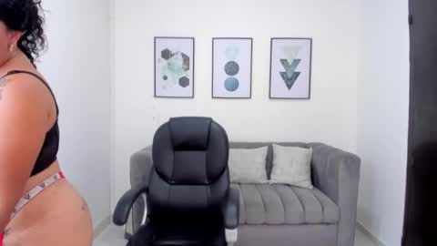 Violetta online show from September 20, 2025, 1:56 pm