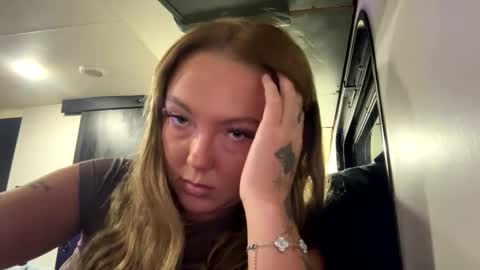 Violet Blake online show from September 19, 2025, 1:40 am