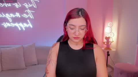 Violett Castel online show from December 18, 2024, 7:30 pm