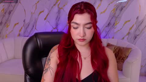 Violett Castel online show from December 20, 2025, 8:27 pm