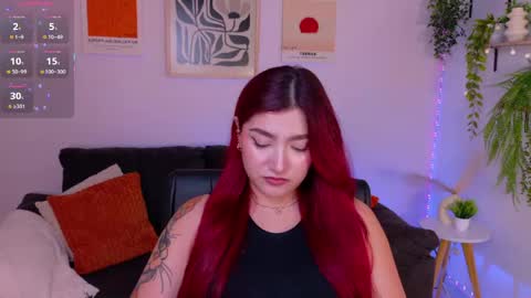 Violett Castel online show from May 5, 2026, 10:51 pm