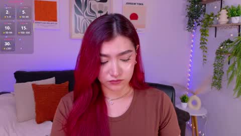 Violett Castel online show from May 9, 2026, 10:15 pm