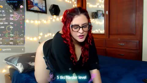 Snapshot of violettelynn_ chatting on March 12, 2026, 8:53 am Violetta Morningstar online show from March 12, 2026, 8:53 am