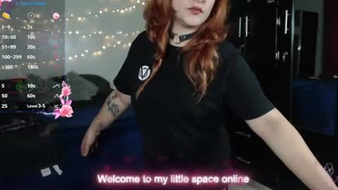 Snapshot of violettelynn_ chatting on July 2, 2026, 4:40 am Violetta Morningstar online show from July 2, 2026, 4:40 am