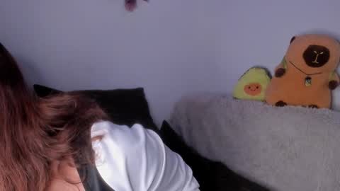 Violette  online show from September 18, 2025, 10:23 pm