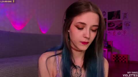 Vi  Best on my Fansly  online show from May 7, 2026, 3:28 pm