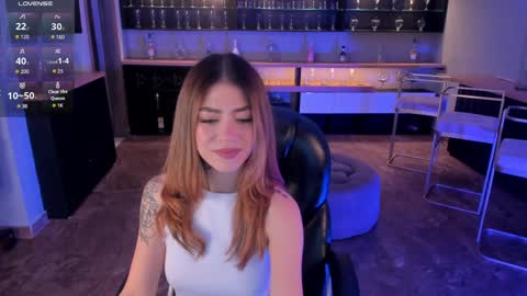 Violett  online show from December 17, 2024, 10:43 pm
