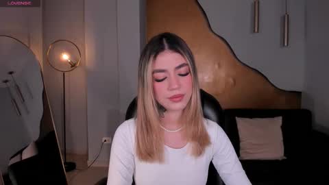 Violett  online show from February 7, 2026, 11:47 am