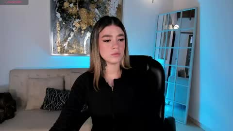 Snapshot of violetthansson chatting on March 20, 2026, 11:37 am Violett online show from March 20, 2026, 11:37 am