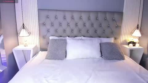 VioletthaRous online show from November 21, 2025, 10:52 pm