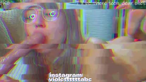 Violetta online show from November 3, 2025, 9:05 pm