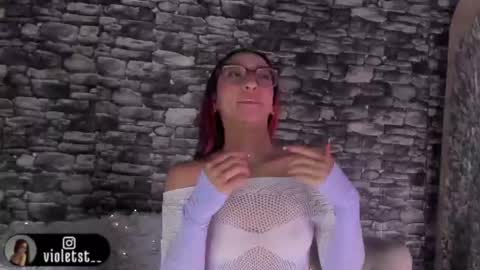 violetwinters_ online show from June 11, 2026, 3:04 am