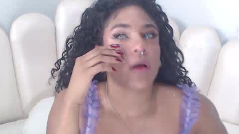 Snapshot of violetxia_ chatting on March 27, 2026, 6:52 am violetxia_ online show from March 27, 2026, 6:52 am