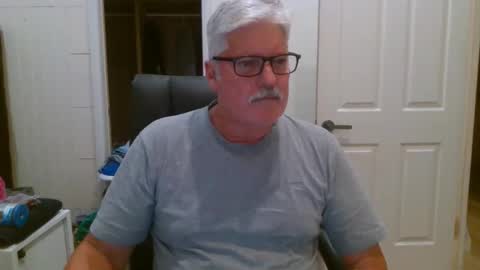 viper654321 online show from November 28, 2025, 9:12 am