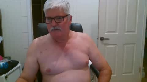 viper654321 online show from December 19, 2025, 3:13 am