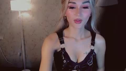 Pearl online show from October 23, 2025, 10:36 am