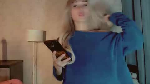 Pearl online show from December 17, 2025, 4:24 pm