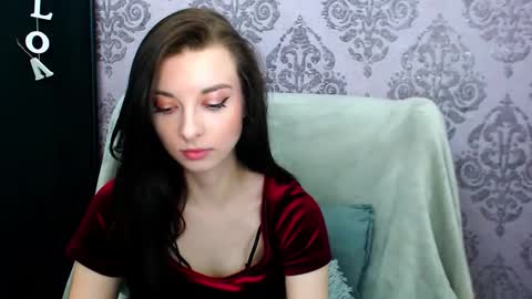 VirginLuna online show from May 10, 2026, 7:19 pm