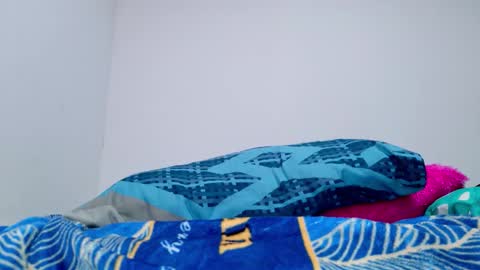 your virtual girlfriend online show from January 5, 2026, 7:50 pm