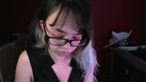 Snapshot of virtualtulpa chatting on September 24, 2025, 7:06 pm Zoe online show from September 24, 2025, 7:06 pm